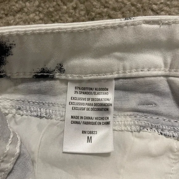 NWT Women’s Shyanne Black and White Tie Dye Print Jean Denim Mini Skirt Size M - Picture 8 of 10